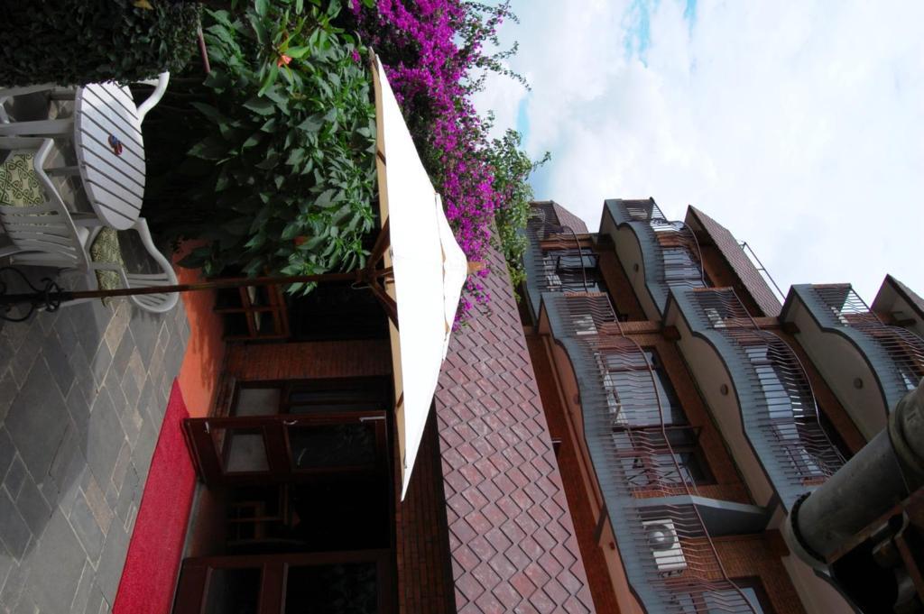Hotel Sunset View Kathmandu Exterior photo